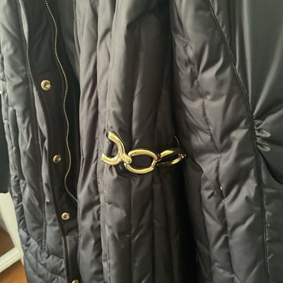 Woman’s Guess Black Jacket - Picture 8 of 13